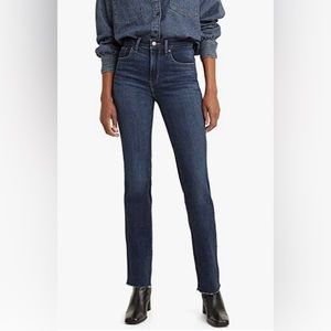 Levi’s women’s 724 High Rose Straight jeans